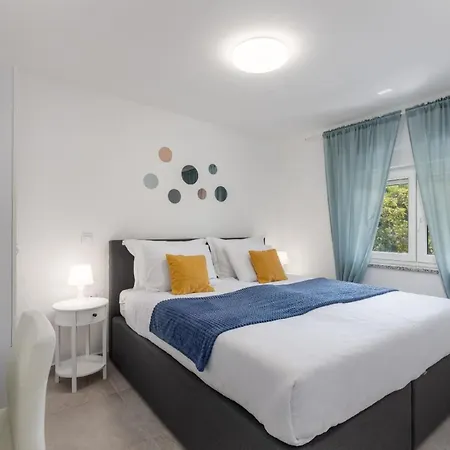 Apartman Gemuetliche In Mit Schoener Terrasse *