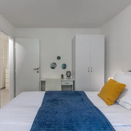 Apartman Gemuetliche In Mit Schoener Terrasse Crikvenica