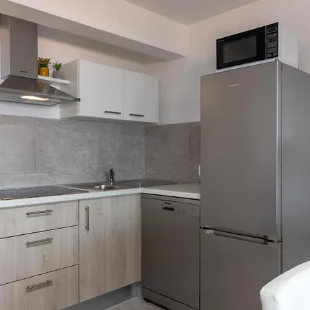 Gemuetliche In Mit Schoener Terrasse Apartman Crikvenica