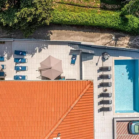 Apartman Gemuetliche In Mit Schoener Terrasse